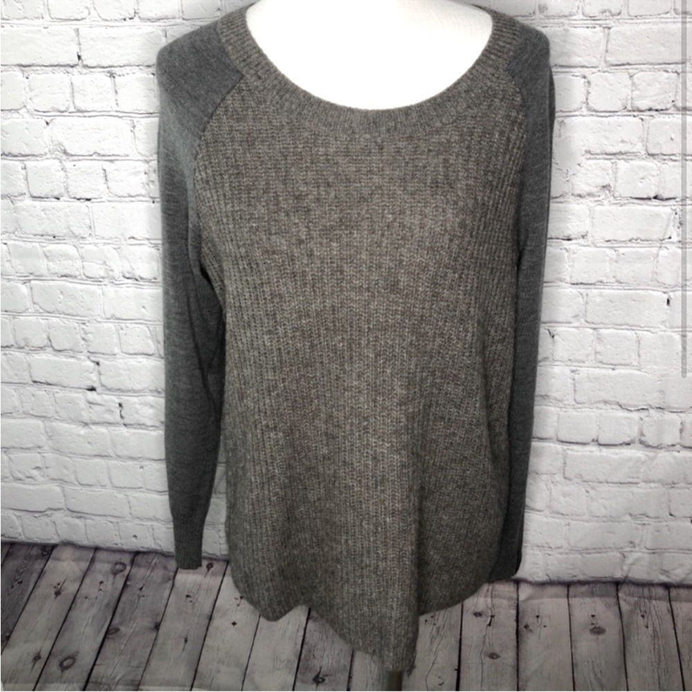 Eileen Fisher Raglan Crewneck Sweater Grey Gray Beige Medium Yak